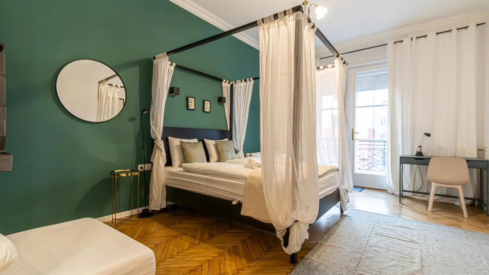 80 Sqm, 3 Bedrooms, 2 Bathrooms, New Budapeşte Macaristan