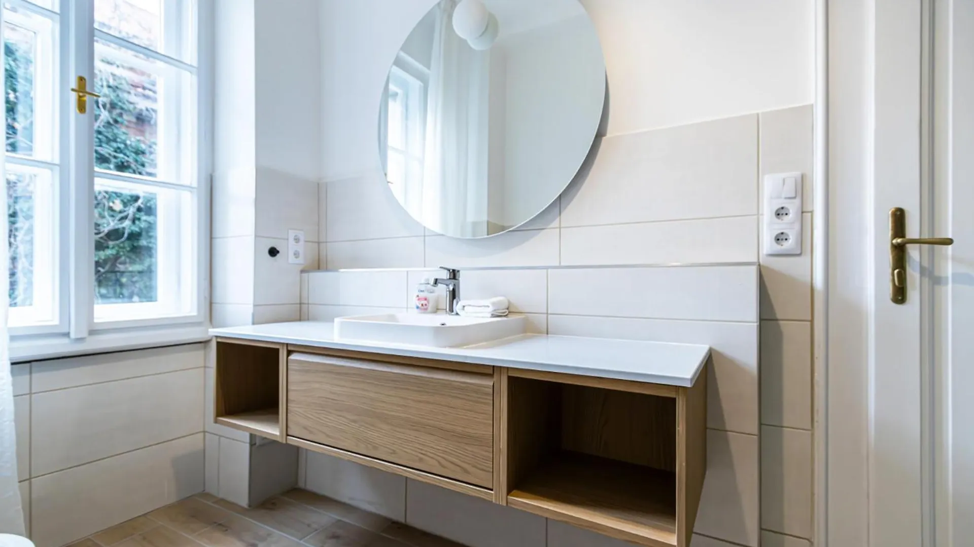 Daire 80 Sqm, 3 Bedrooms, 2 Bathrooms, New Budapeşte